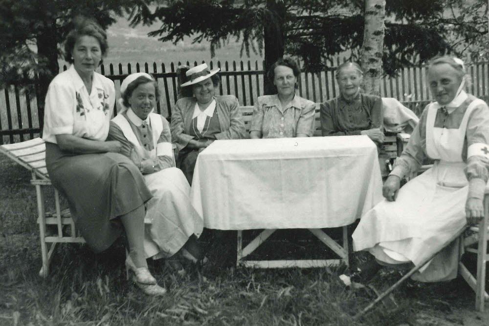 Månadens fotografi juni 2022. Husmor Anna Lisa Coos