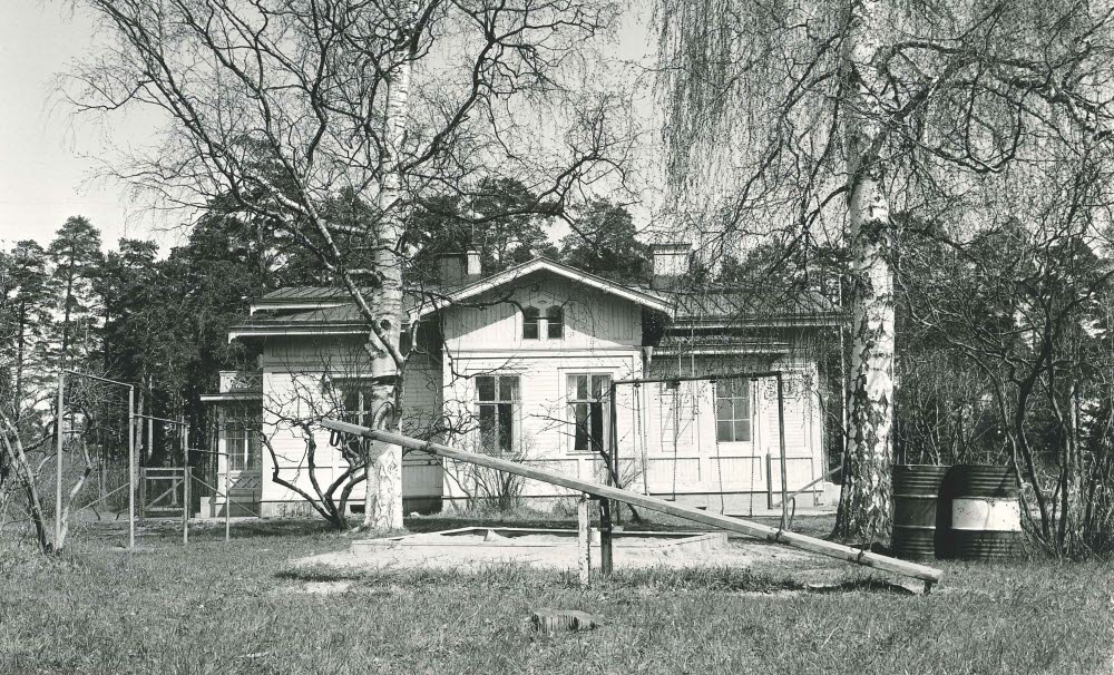 Carlsborg läkarbostaden troligen 1969 innan rivning4.jpg